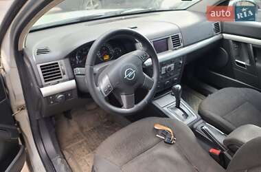 Хэтчбек Opel Signum 2005 в 