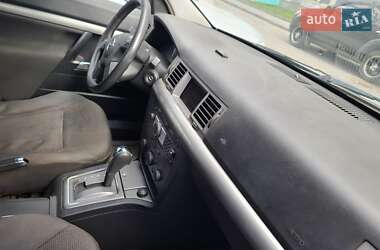 Хэтчбек Opel Signum 2005 в 