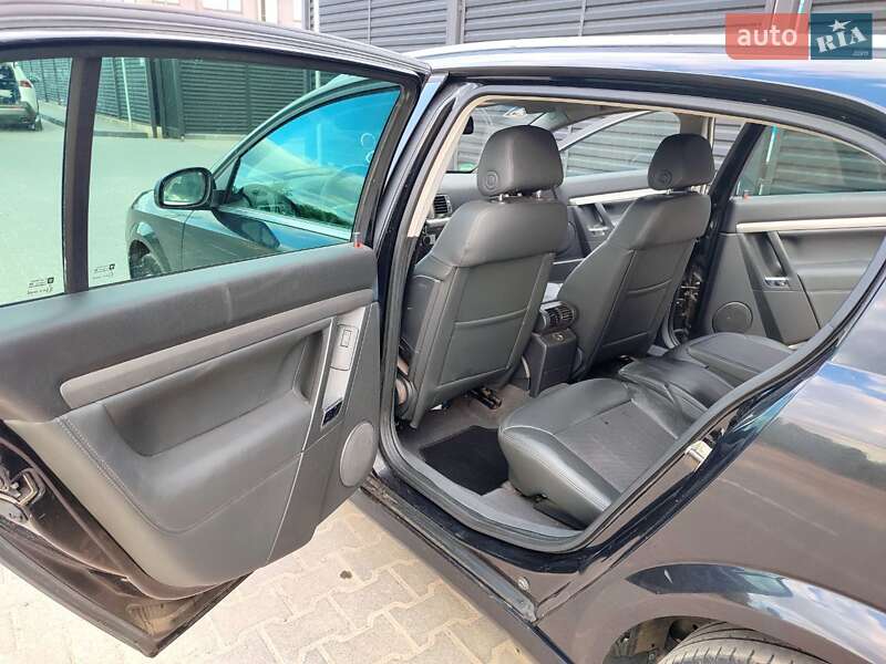 Хэтчбек Opel Signum 2008 в Луцке