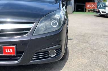Хэтчбек Opel Signum 2006 в 