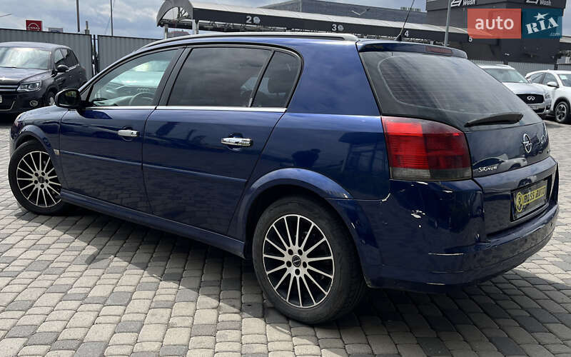 Хетчбек Opel Signum 2007 в Мукачевому