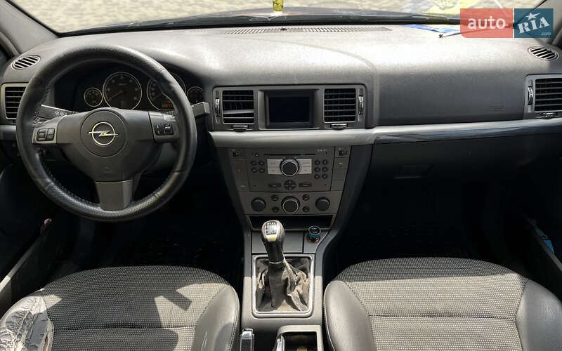 Хетчбек Opel Signum 2007 в Мукачевому