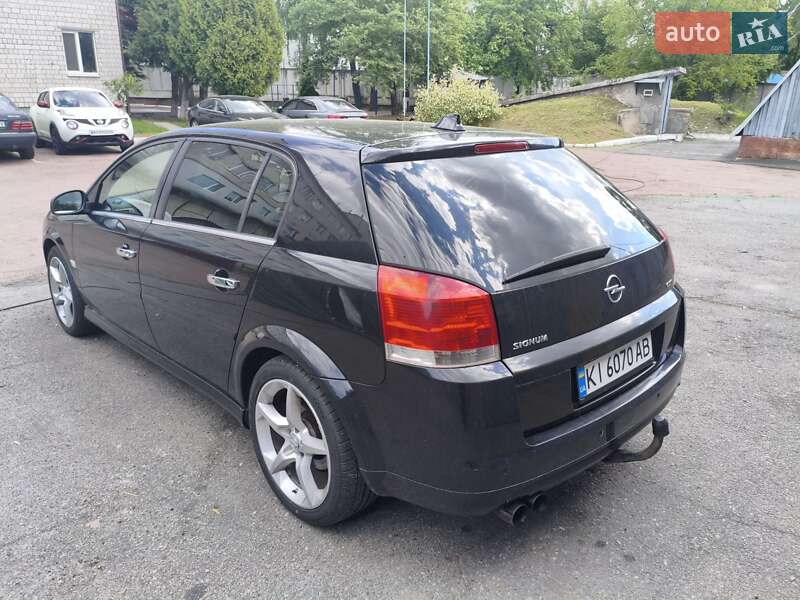 Хэтчбек Opel Signum 2007 в Киеве