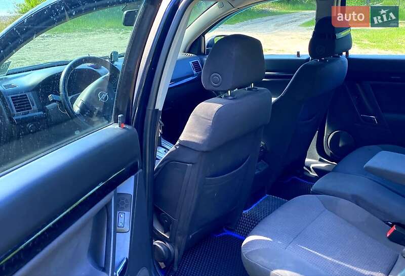 Хэтчбек Opel Signum 2003 в Запорожье