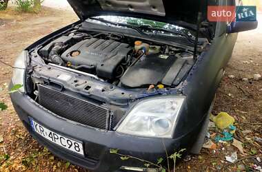 Хэтчбек Opel Signum 2004 в 