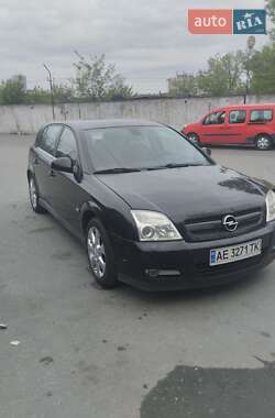 Хэтчбек Opel Signum 2004 в Киеве