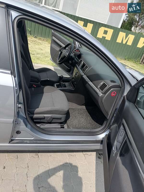 Хетчбек Opel Signum 2006 в Любомлі фото 9 Хетчбек Opel Signum 2006 в Любомлі