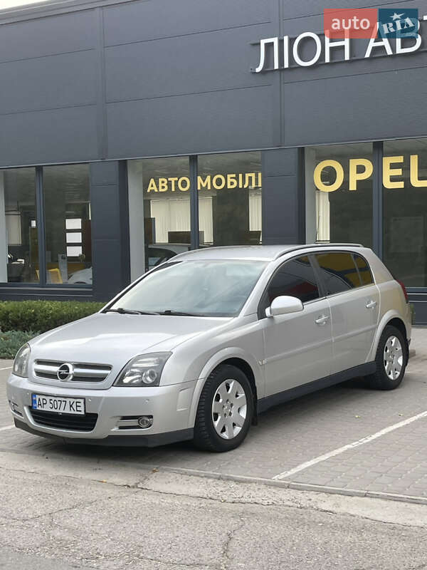 Хэтчбек Opel Signum 2005 в Запорожье