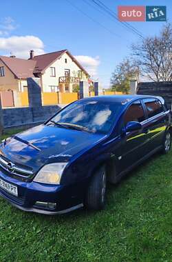 Хэтчбек Opel Signum 2003 в 