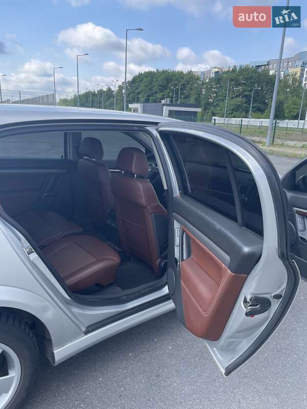 Хэтчбек Opel Signum 2008 в Львове