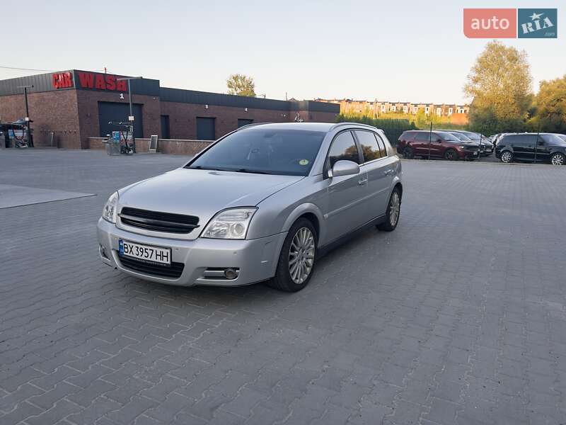 Opel Signum 2003