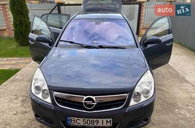Хэтчбек Opel Signum 2007 в Стрые