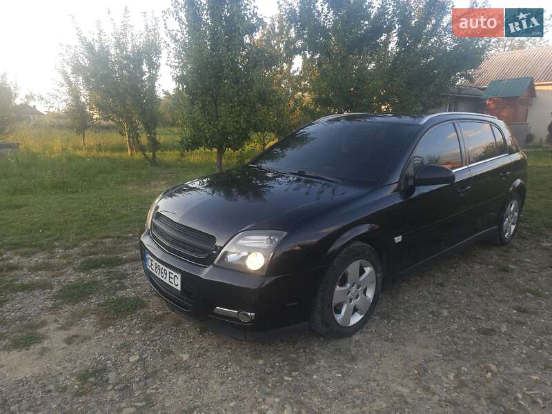 Opel Signum 2004