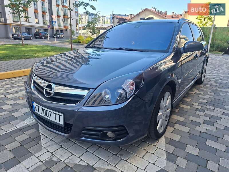 Opel Signum 2005