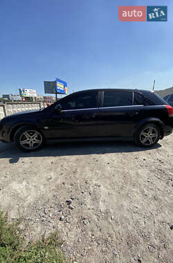 Хэтчбек Opel Signum 2003 в Киеве