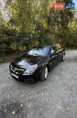 Хэтчбек Opel Signum 2005 в 
