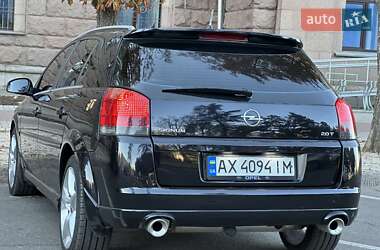 Хэтчбек Opel Signum 2003 в 