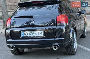 Хэтчбек Opel Signum 2003 в 