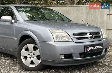 Хэтчбек Opel Signum 2004 в 