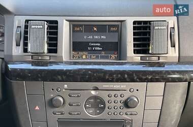 Хэтчбек Opel Signum 2004 в 