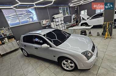 Хэтчбек Opel Signum 2003 в 