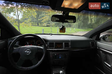 Хетчбек Opel Signum 2003 в 