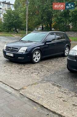 Хэтчбек Opel Signum 2003 в 