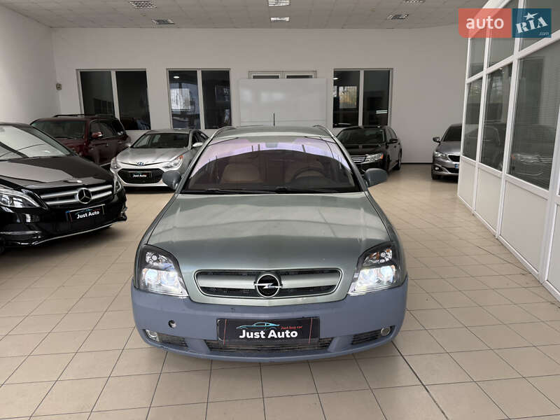 Хэтчбек Opel Signum 2003 в Николаеве