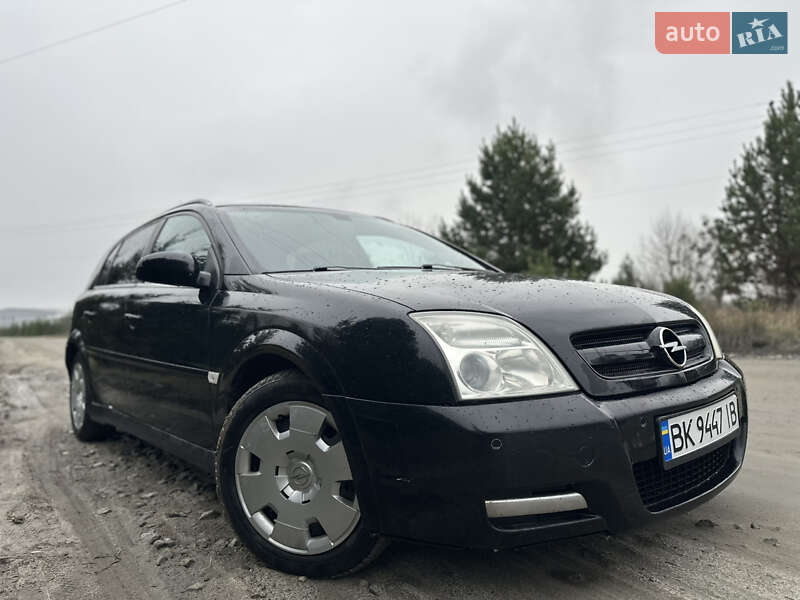 Opel Signum 2003