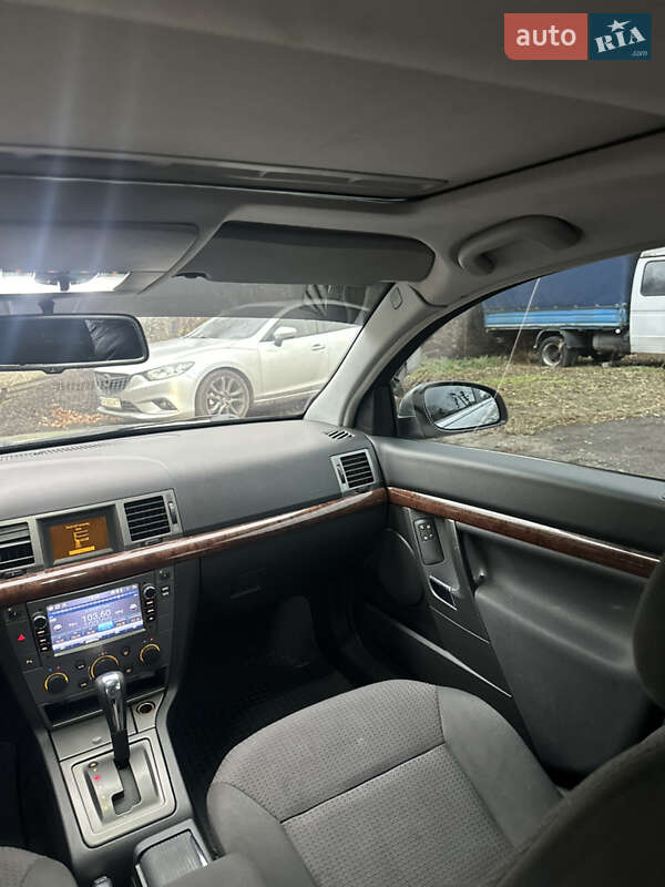 Хетчбек Opel Signum 2003 в Києві