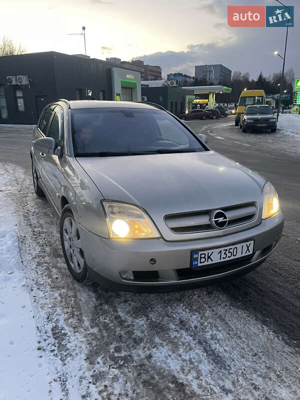 Хэтчбек Opel Signum 2003 в Ровно
