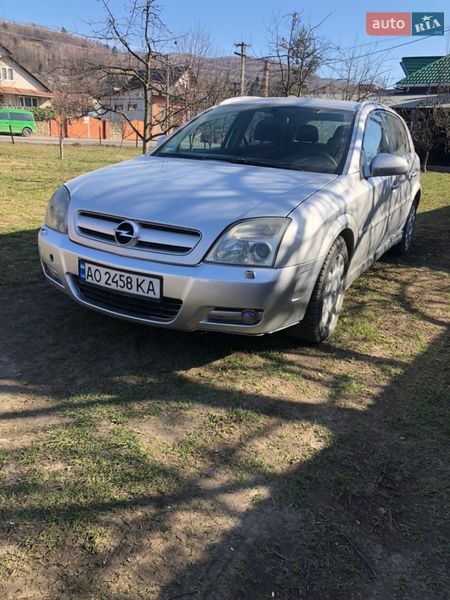 Opel Signum 2003