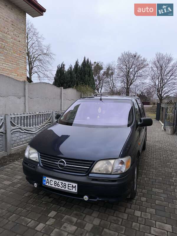 Opel Sintra 1999