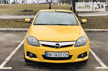 Кабриолет Opel Tigra 2005 в Ровно