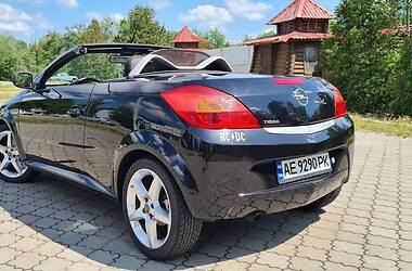 Кабриолет Opel Tigra 2004 в Днепре