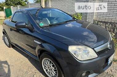 Кабриолет Opel Tigra 2009 в Днепре