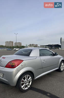Кабриолет Opel Tigra 2005 в 