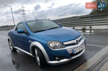 Кабриолет Opel Tigra 2004 в 