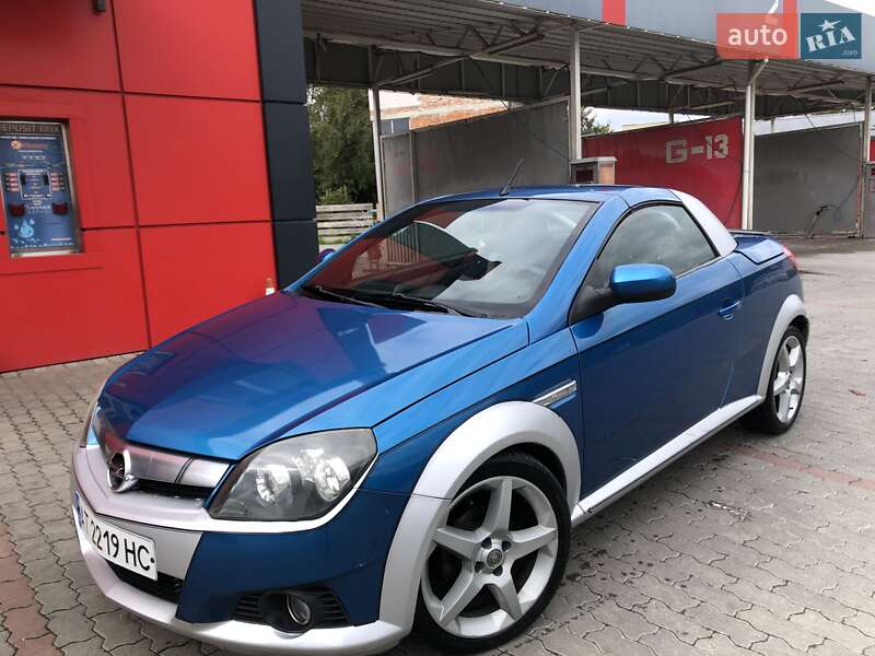 Кабриолет Opel Tigra 2004 в 