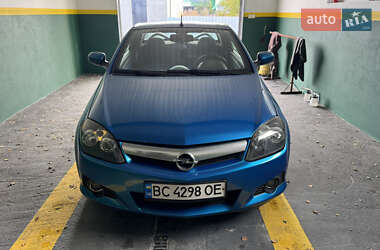 Кабриолет Opel Tigra 2005 в 