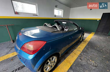 Кабриолет Opel Tigra 2005 в 