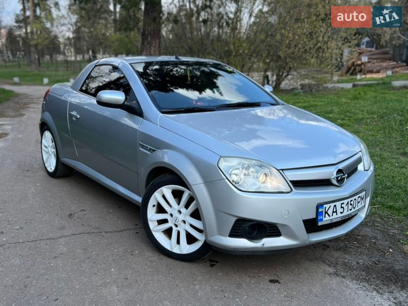 Opel Tigra 2004