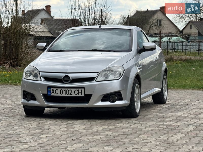 Opel Tigra 2004