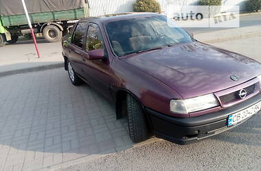 Ліфтбек Opel Vectra A 1992 в Ужгороді