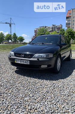 Унiверсал Opel Vectra B 1998 в Івано-Франківську