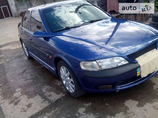 Седан Opel Vectra 1997 в Одессе