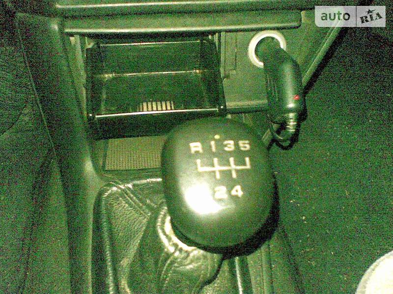 Лифтбек Opel Vectra 1995 в Черновцах