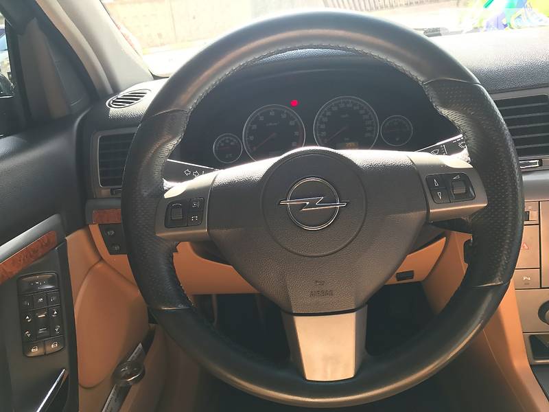 Седан Opel Vectra 2008 в Ирпене