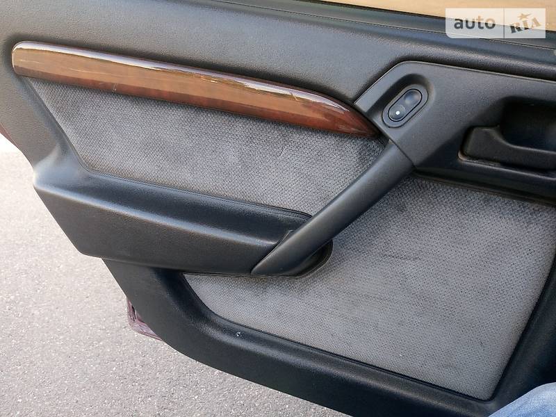 Седан Opel Vectra 1990 в Кривому Розі