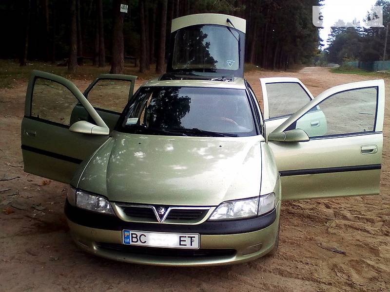 Хэтчбек Opel Vectra 1996 в Львове